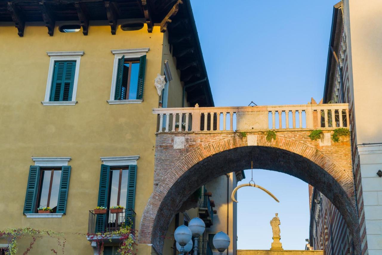 Domus La Costa Lägenhet Verona Exteriör bild